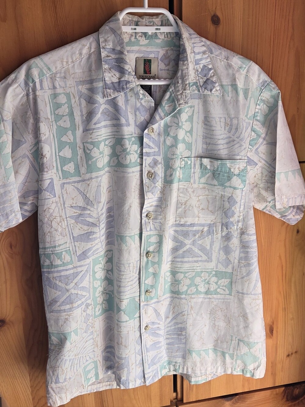 Tori Richard Men's Muted Pastel Hawaiian Cotton Shirt Size Medium
